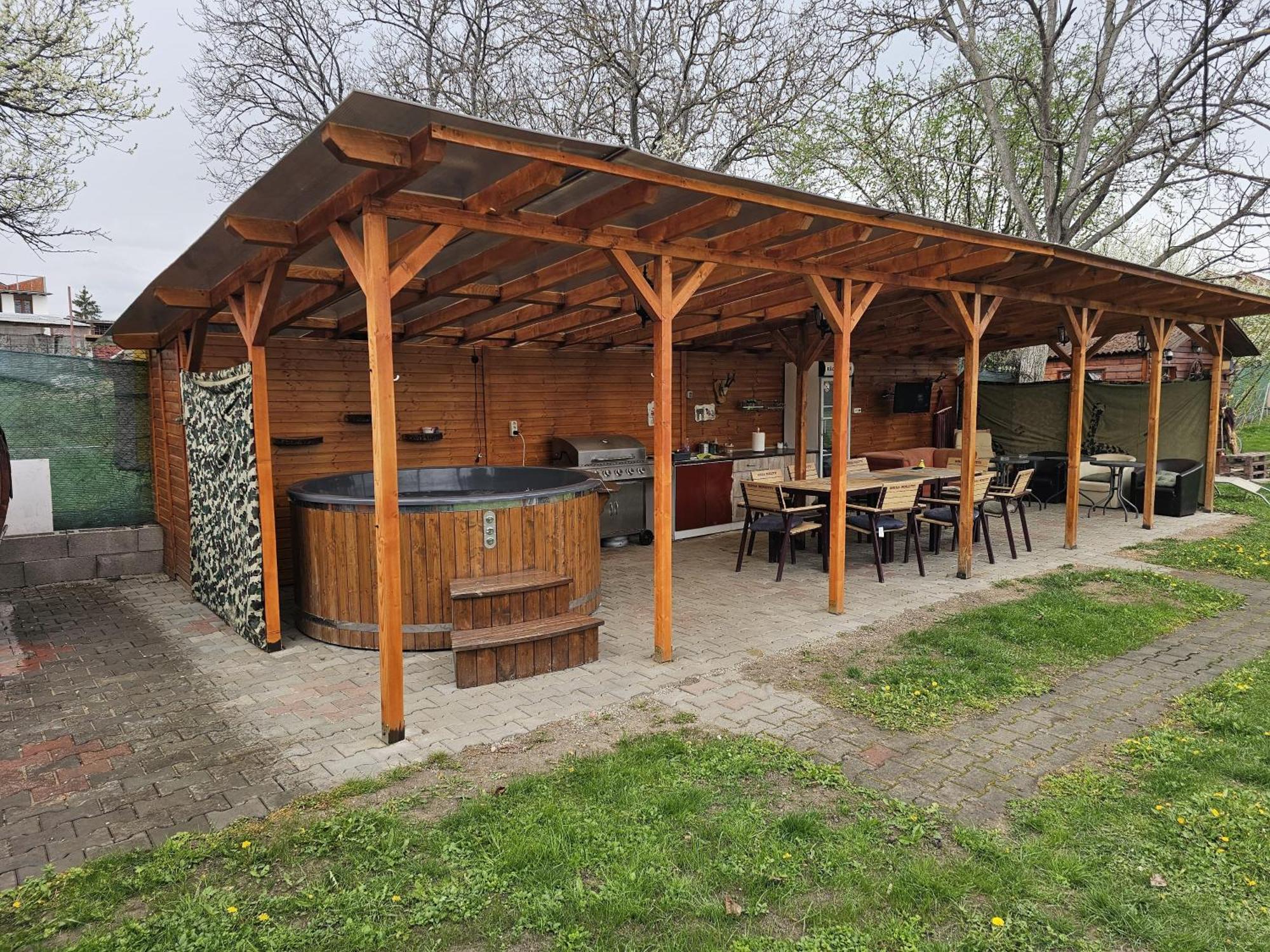 Affittacamere House Garden Turda